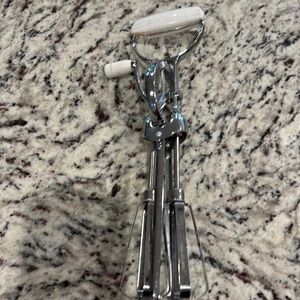 Bakers secret hand mixer